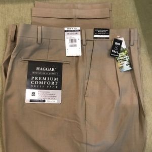 Haggar Premium Comfort dress pants pleated